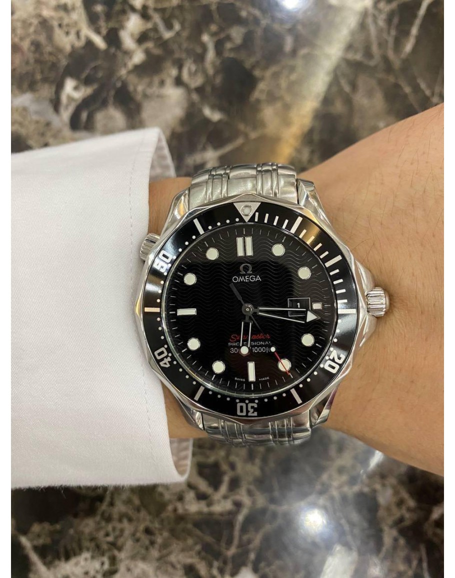 Omega seamaster quartz discount 300m